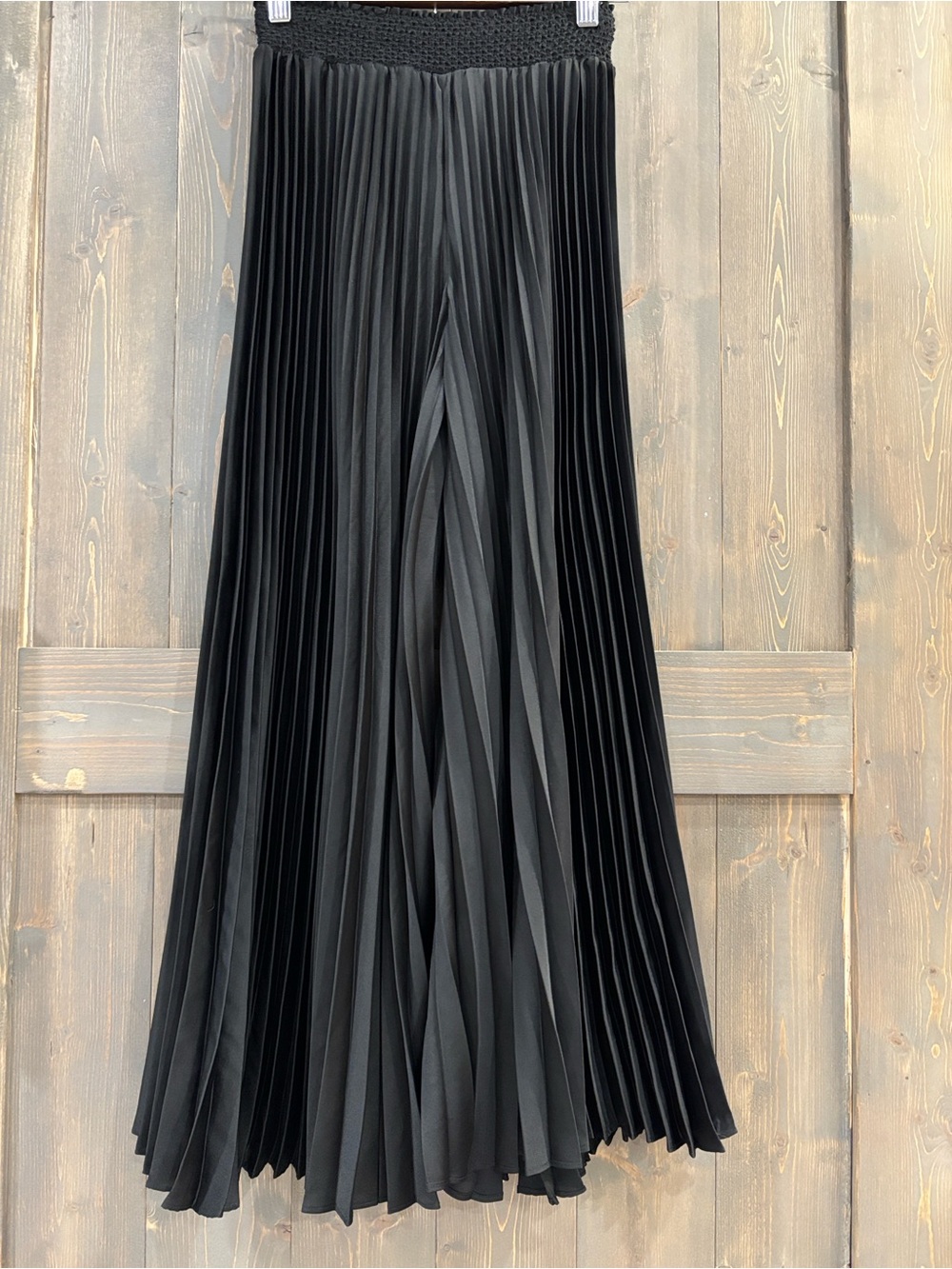 Alice + Olivia Kimbra Black Pleated Wide Leg
Pants